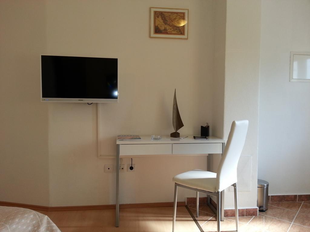 New Studio Apartments Trlaja Sibenik Room photo